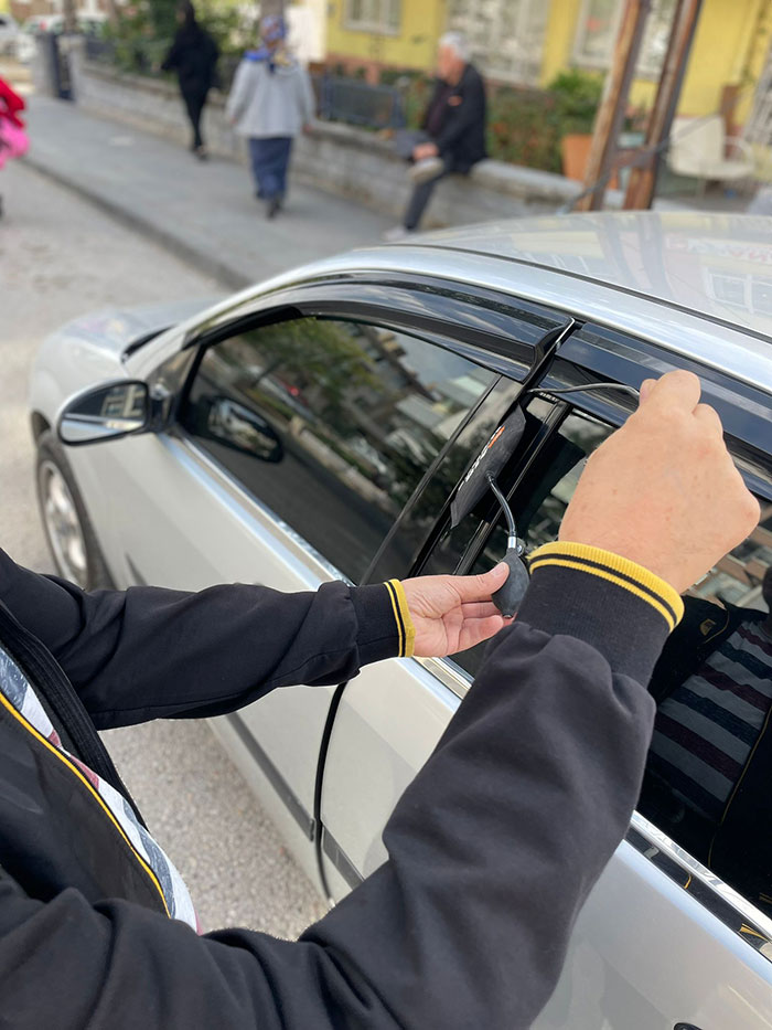 Beyoğlu Oto Kilitçisi